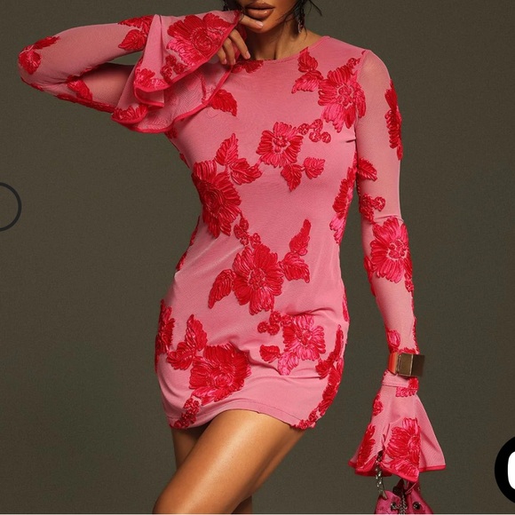 *NWT SIZE XL* Long Sleeve Backless Flower Mini Dress - Picture 4 of 13